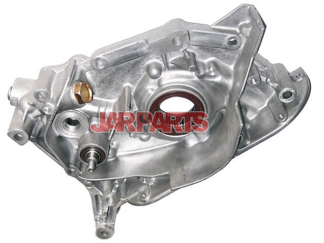 MD181583 Oil Pump