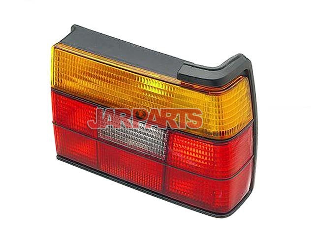 165945112 Taillight